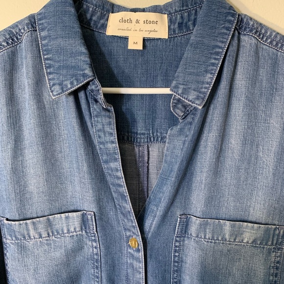 Women’s Denim Button Down Long Sleeve Shirt - Medium - Picture 2 of 9